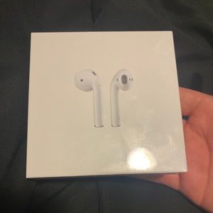 AirPods